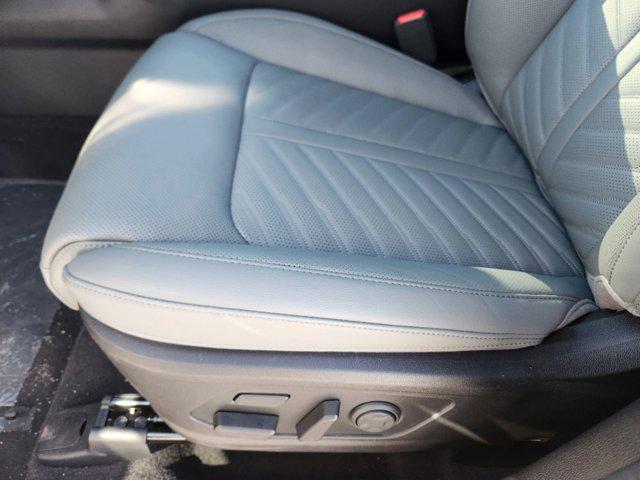 Photo of 2025 Wolf Gray Kia Sorento
