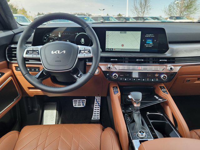 Photo of 2025 Glacial White Pearl Kia Telluride