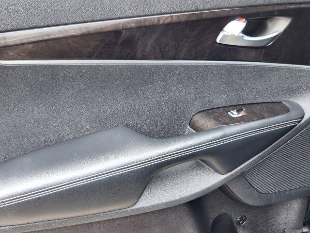 Photo of 2016 Ebony Black Kia Sorento