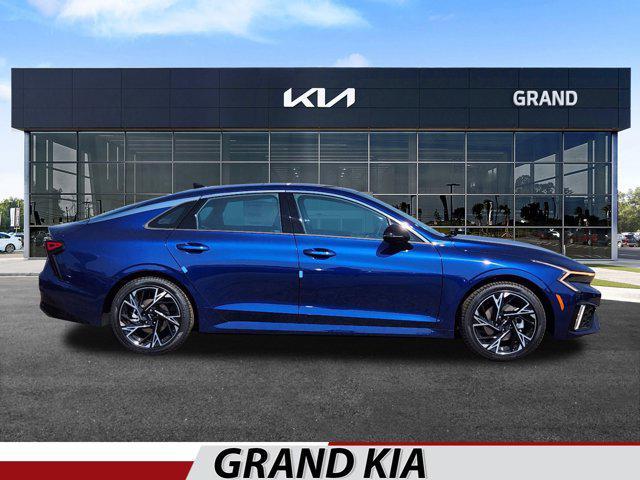 Photo of 2025 Yacht Blue Kia K5