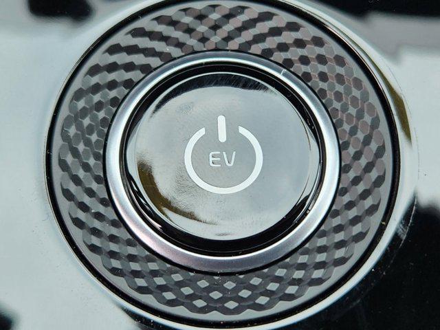 Photo of 2025 Snow White Pearl Kia Niro EV