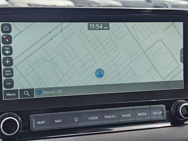 Photo of 2022 Lunar White Hyundai KONA