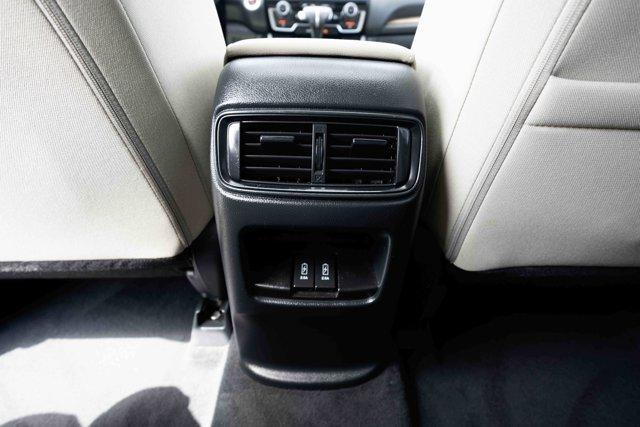 Photo of 2022 Platinum White Pearl Honda CR-V