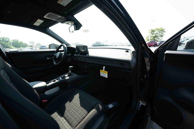 Photo of 2026 Crystal Black Pearl Honda HR-V