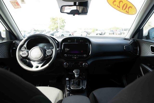Photo of 2023 Snow White Pearl Kia Soul