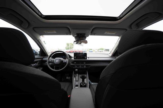 Photo of 2025 Crystal Black Pearl Honda Accord