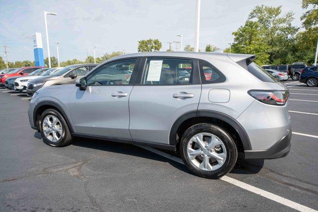 Photo of 2025 Lunar Silver Metallic Honda HR-V