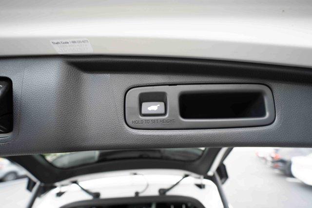 Photo of 2026 Platinum White Pearl Honda CR-V Hybrid