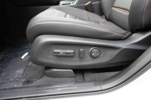 Photo of 2026 Platinum White Pearl Honda CR-V Hybrid