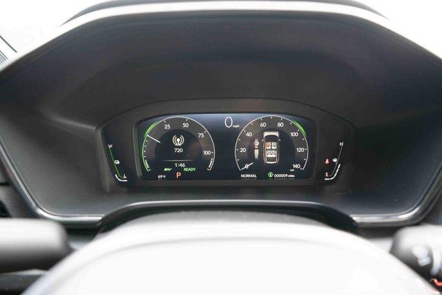 Photo of 2026 Platinum White Pearl Honda CR-V Hybrid