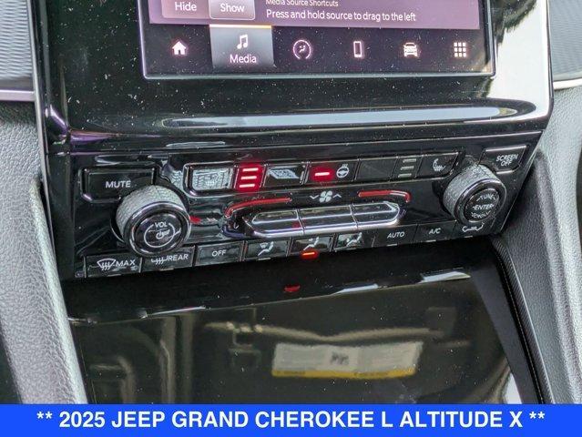 Photo of 2025 Bright White Clearcoat Jeep Grand Cherokee L