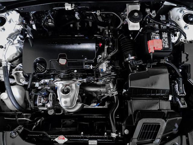 Photo of 2024 Platinum White Pearl Honda HR-V