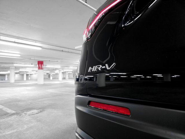 Photo of 2025 Crystal Black Pearl Honda HR-V