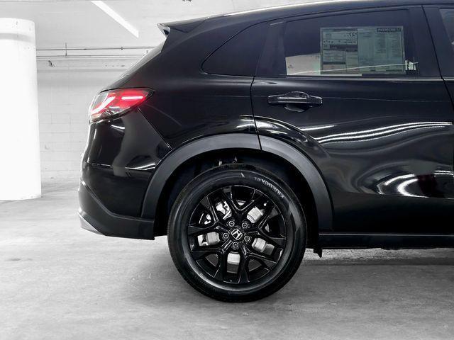Photo of 2025 Crystal Black Pearl Honda HR-V