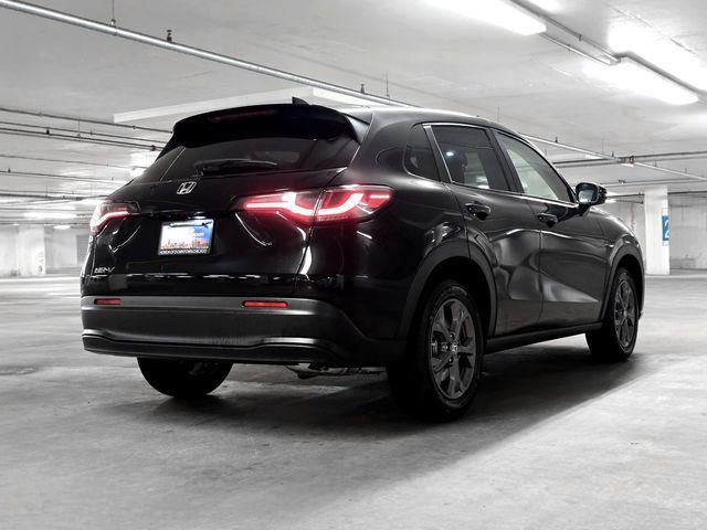 Photo of 2026 Crystal Black Pearl Honda HR-V