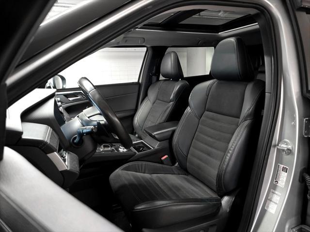 Photo of 2022 Alloy Silver Metallic Mitsubishi Outlander
