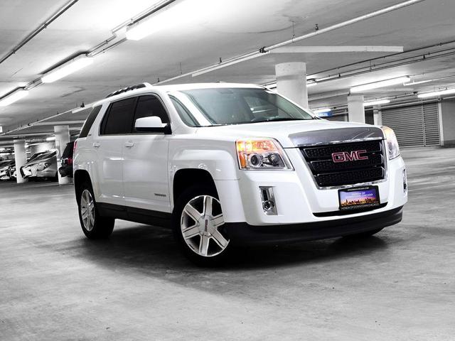 Photo of 2011 Olympic White GMC Terrain