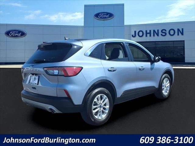 Photo of 2022 Iced Blue Silver Metallic Ford Escape