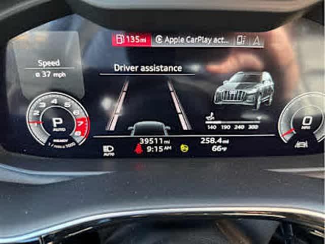 Photo of 2021 Glacier White Metallic Audi Q7