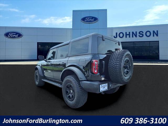 Photo of 2023 Shadow Black Ford Bronco
