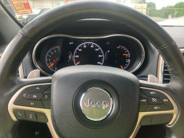 Photo of 2015 Gray Jeep Grand Cherokee