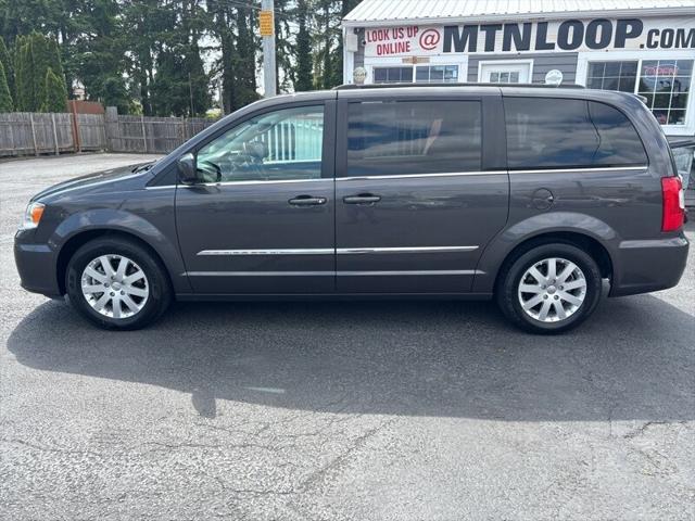 2016 Chrysler Town & Country