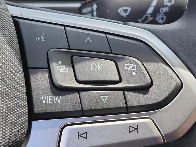 Photo of 2022 Deep Black Pearl Effect Volkswagen Tiguan