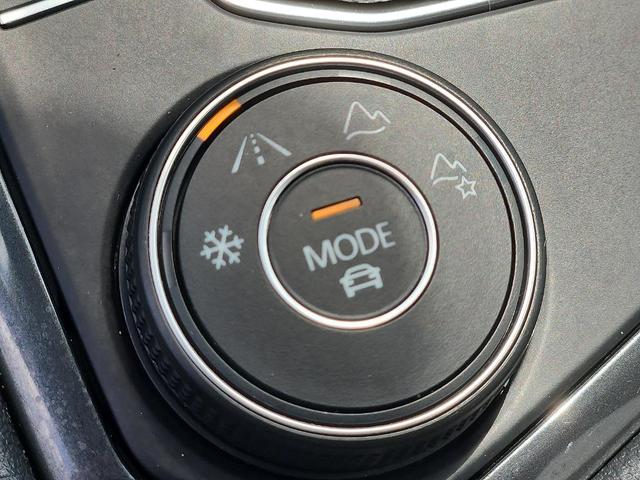 Photo of 2022 Deep Black Pearl Effect Volkswagen Tiguan