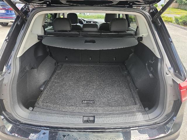 Photo of 2022 Deep Black Pearl Effect Volkswagen Tiguan