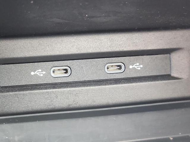 Photo of 2022 Deep Black Pearl Effect Volkswagen Tiguan