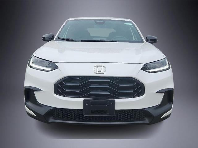 Photo of 2023 Platinum White Pearl Honda HR-V