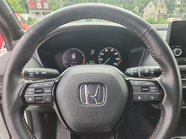 Photo of 2023 Platinum White Pearl Honda HR-V