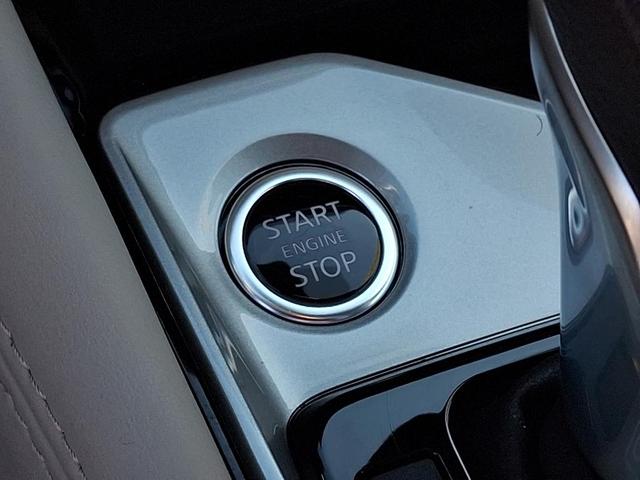 Photo of 2023 Garnet Pearl Nissan Altima