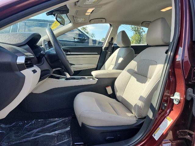 Photo of 2023 Garnet Pearl Nissan Altima