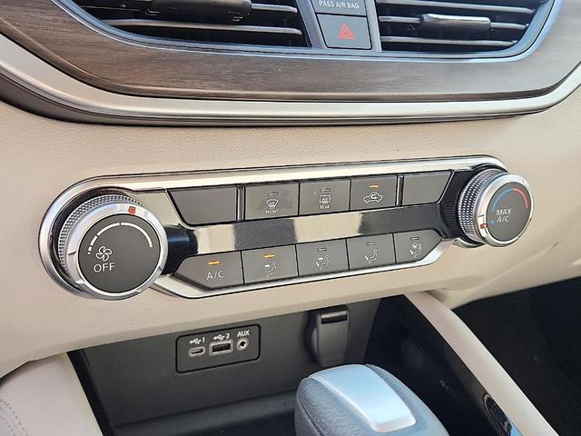 Photo of 2023 Garnet Pearl Nissan Altima