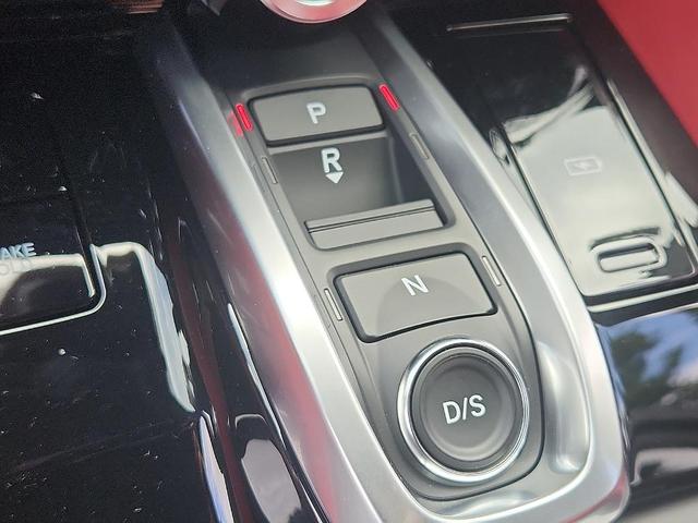 Photo of 2026 Platinum White Pearl Acura MDX