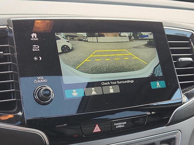 Photo of 2022 Platinum White Pearl Honda Pilot