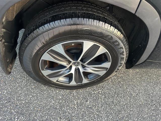 Photo of 2021 Midnight Black Metallic Toyota Highlander