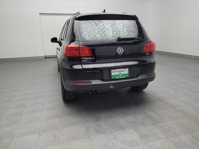 Photo of 2017 Deep Black Pearl Volkswagen Tiguan