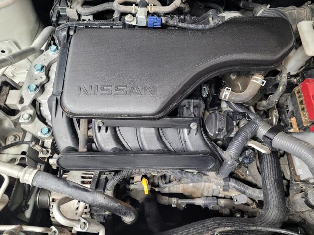 Photo of 2018 Pearl White Nissan Rogue Sport
