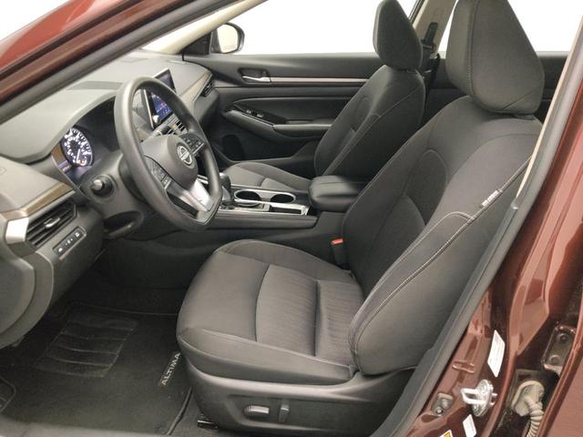 Photo of 2023 Red Nissan Altima
