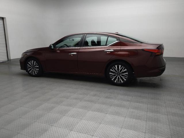 Photo of 2023 Red Nissan Altima