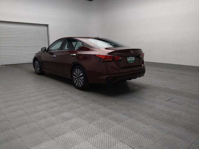Photo of 2023 Red Nissan Altima