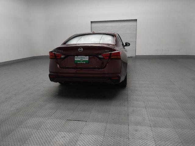Photo of 2023 Red Nissan Altima