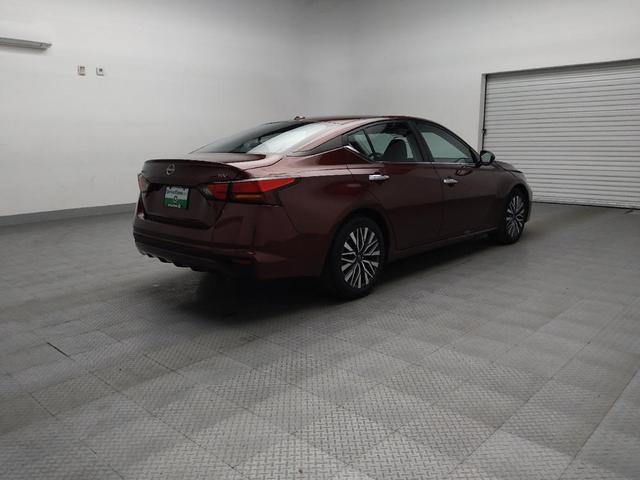 Photo of 2023 Red Nissan Altima