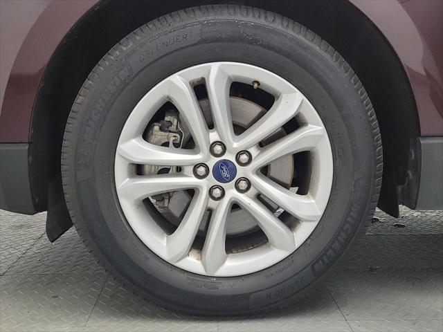 Photo of 2019 Red Ford Edge