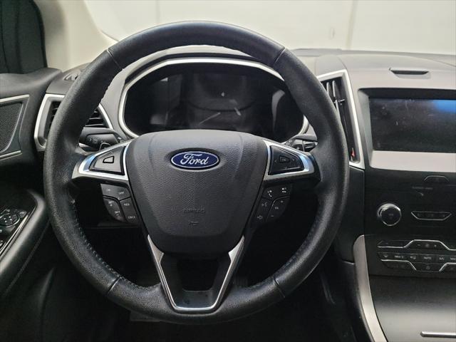 Photo of 2019 Red Ford Edge