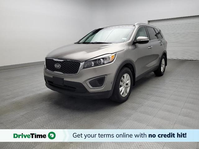 Photo of 2016 Gray Kia Sorento