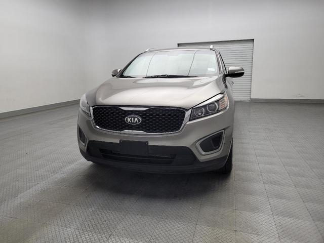 Photo of 2016 Gray Kia Sorento