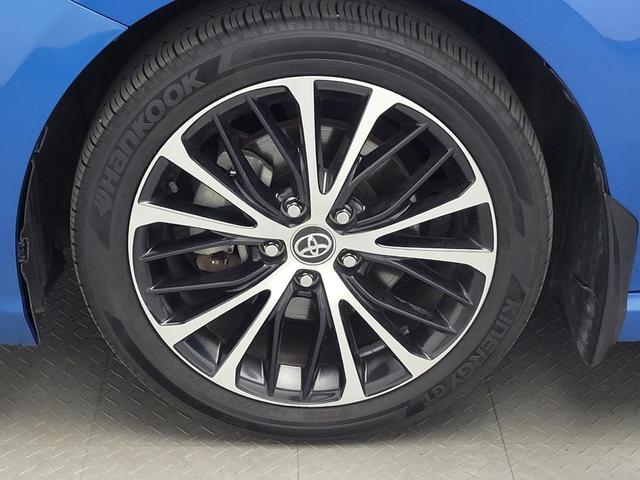 Photo of 2020 Blue Streak Metallic Toyota Camry